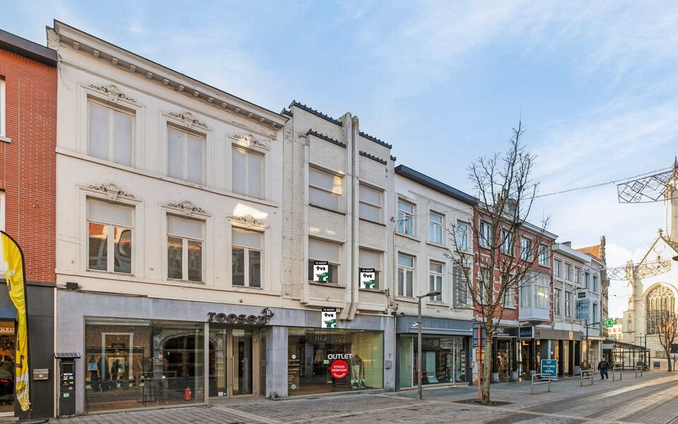 Commerci&euml;le building te huur in Tienen
