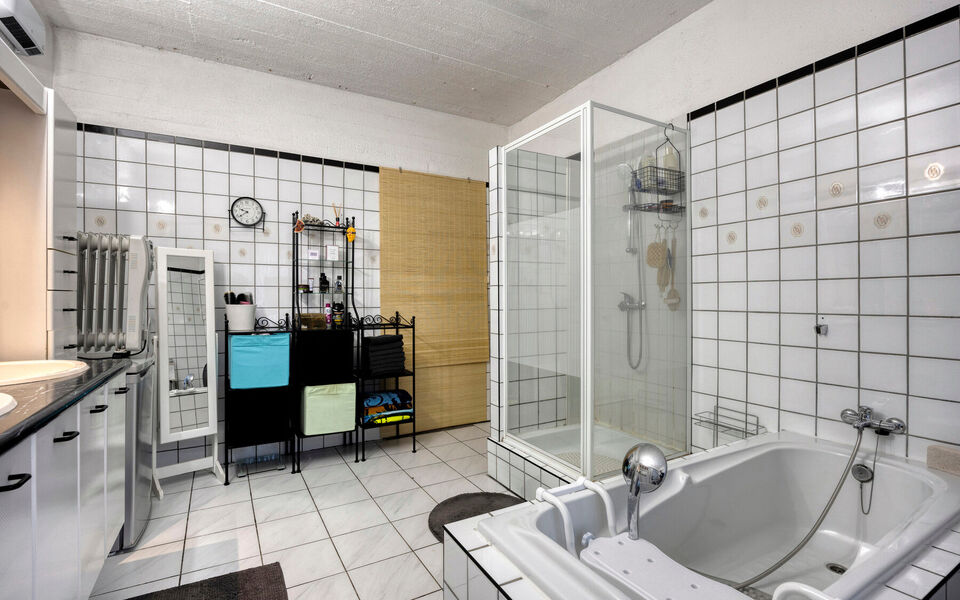 Gebouw voor gemengd gebruik te koop in Tienen