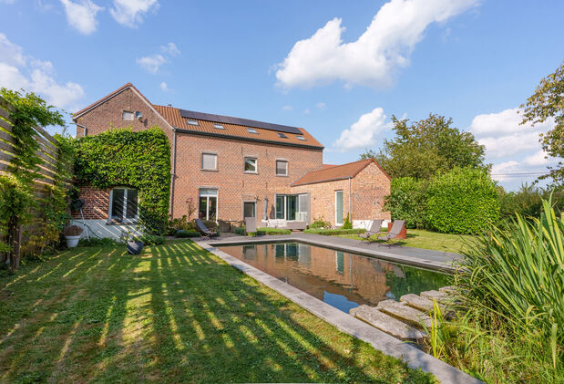 Buitengewoon huis te koop in Orp-Jauche