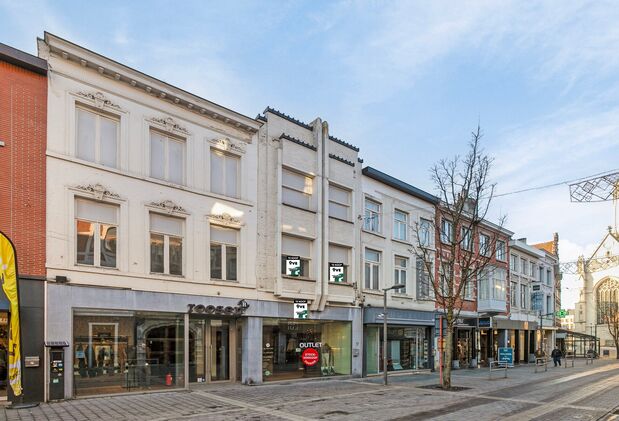 Commerci&euml;le building te huur in Tienen