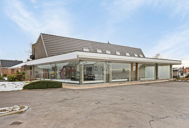 Gebouw voor gemengd gebruik te koop in Scherpenheuvel-Zichem